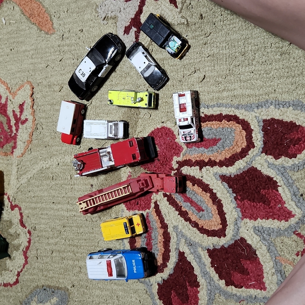 Rescue vehicle toys